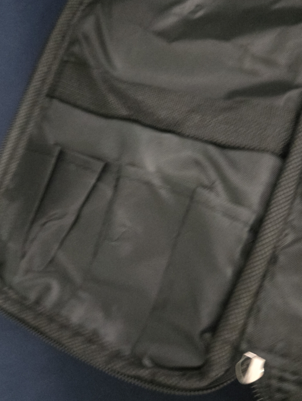 Bag - Picture 3 of 6